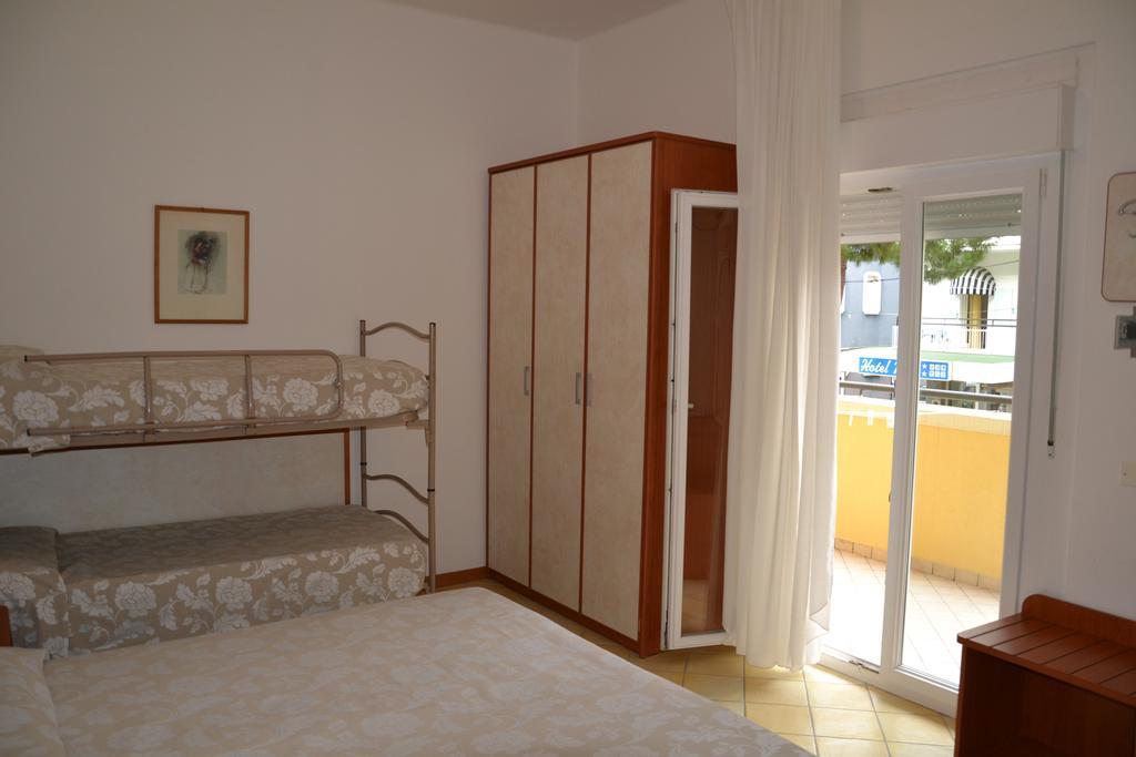 Hotel Ariston Misano Adriatico Zimmer foto